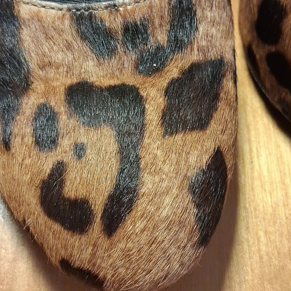 Taryn Rose Cowhair Cheetah Wedges Size 8